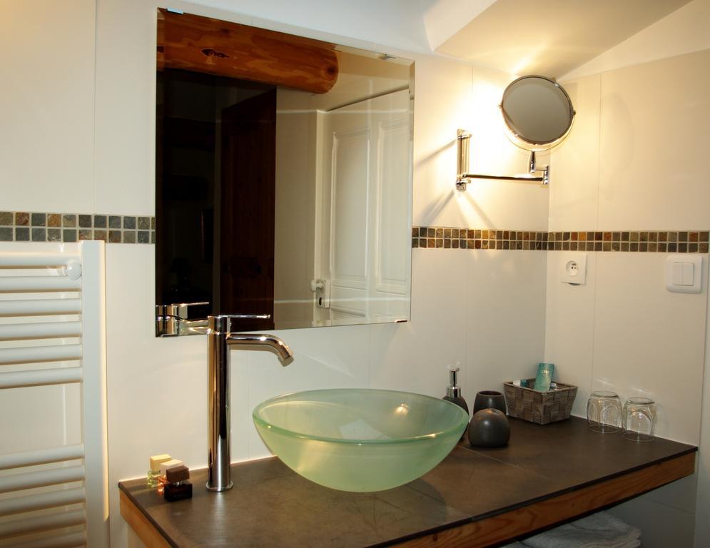 Le Mas De La Fontaine Bed & Breakfast Le Pegue Rom bilde